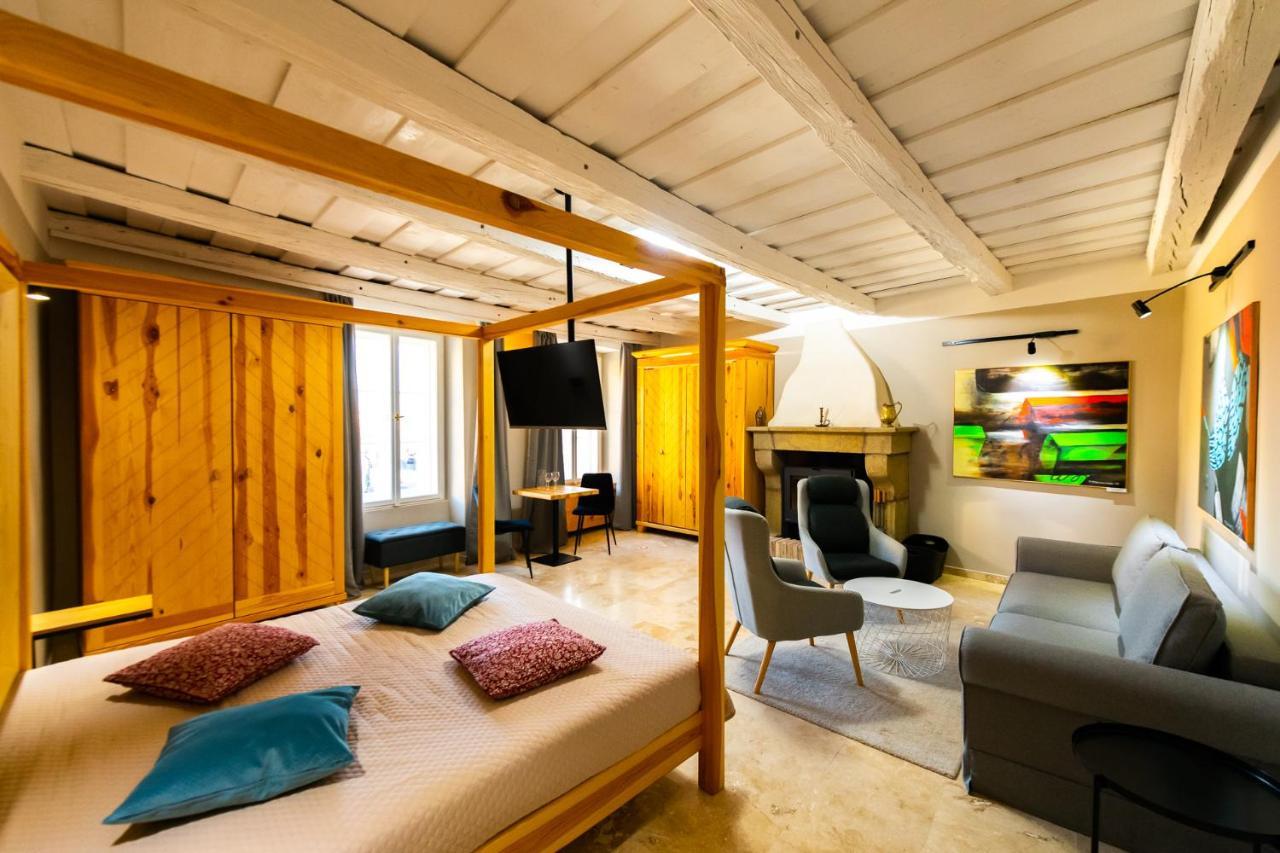 Hotel Desatero Микулов Экстерьер фото