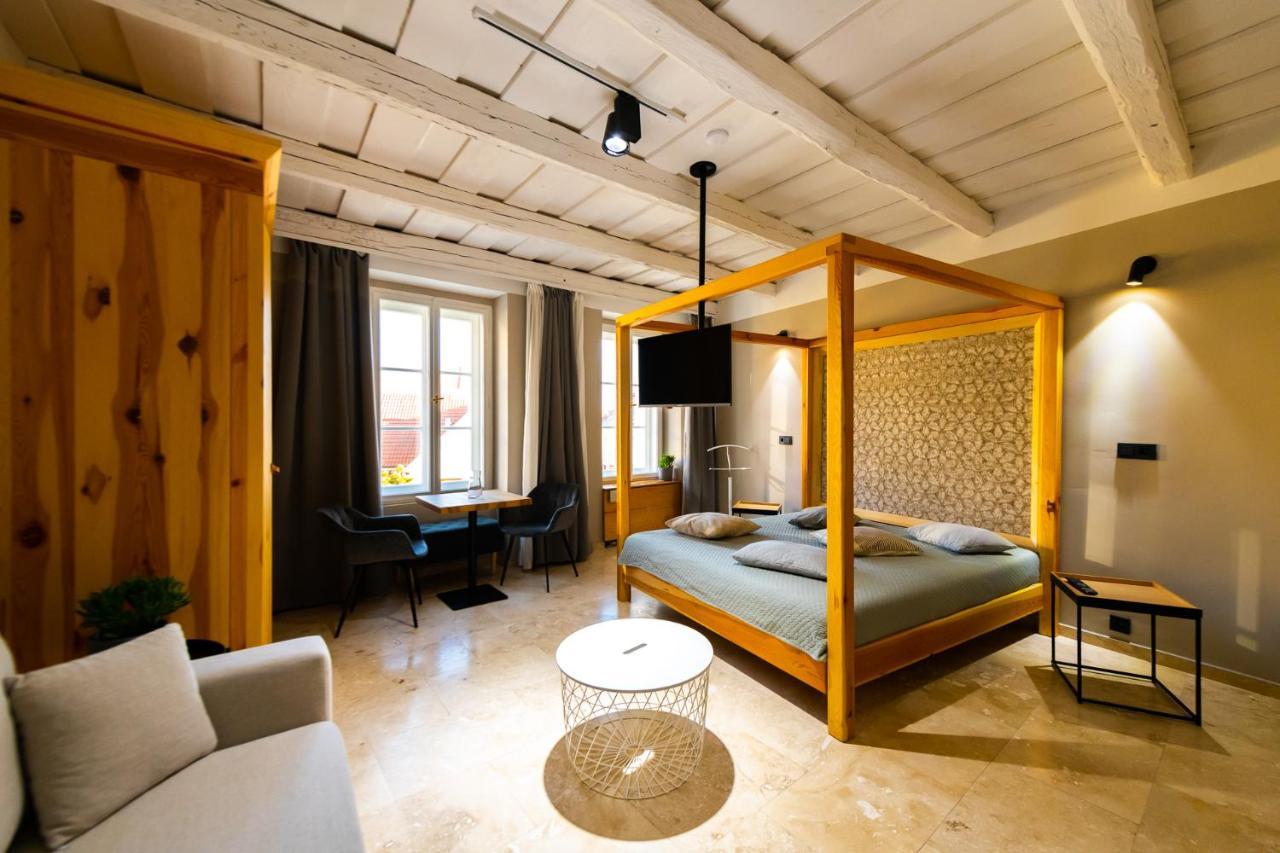 Hotel Desatero Микулов Экстерьер фото