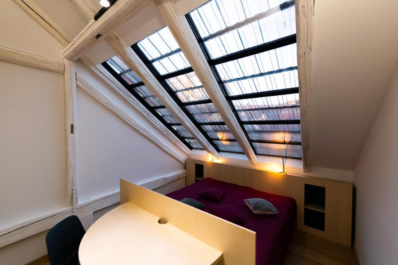 Hotel Desatero Микулов Экстерьер фото
